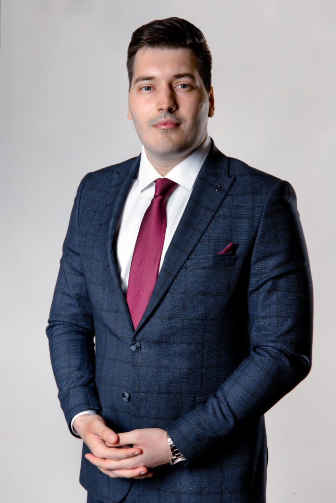 Dusan Vucicevic - - Dušan Vučićević - advokatska kancelarija Vučićević, advokati, pravna pomoc